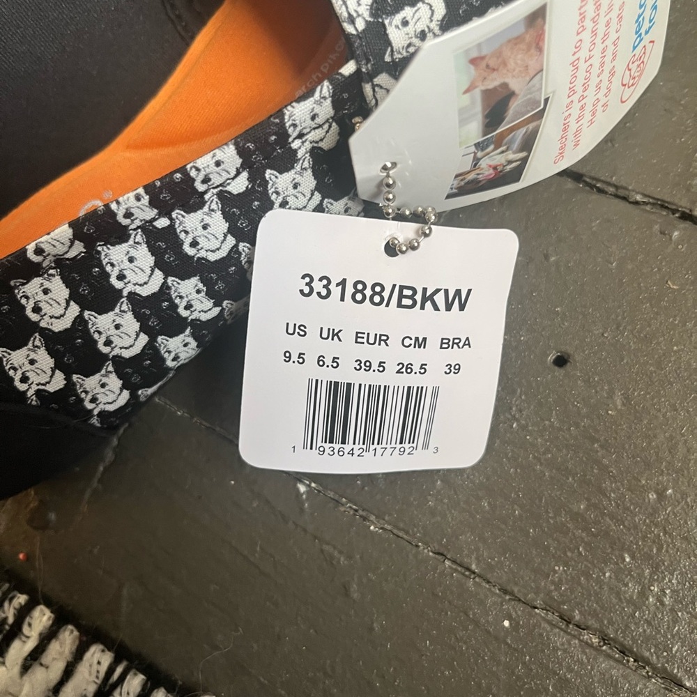 Bobs by Skechers Dog slip on shoes black/white size 9.5 - Picture 3 of 7